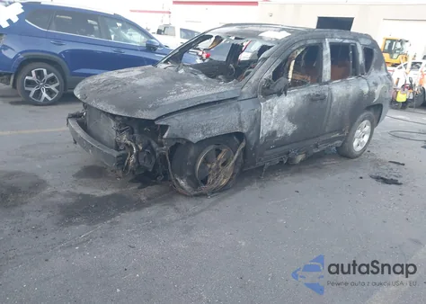 2017 Jeep Compass Latitude Fwd z USA, uszkodzony, nr VIN 1C4NJCEB4HD198858